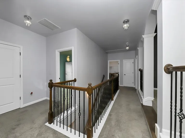 6059 Cove Park Dr — Photo 33