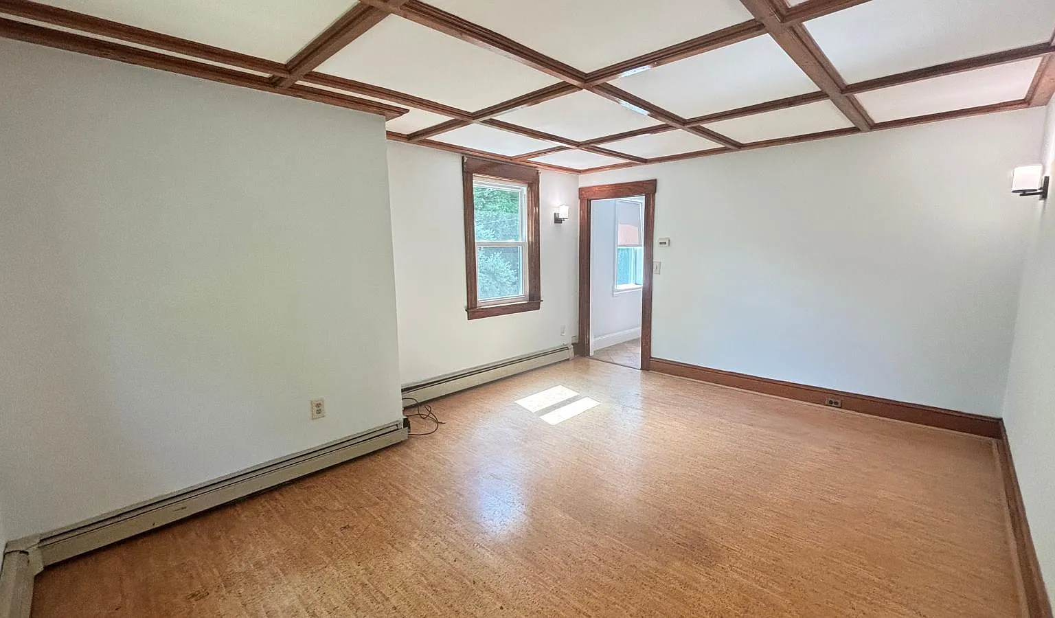 3 bed, $3,000 — Photo 2