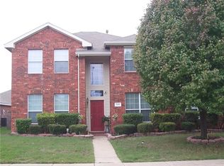 305 Laramie Ln, Desoto, TX 75115