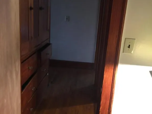 6005 Francis Ave, Cleveland, OH 44127