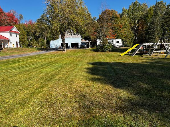 23 Hayes Rd, Dickinson Center, NY 12930