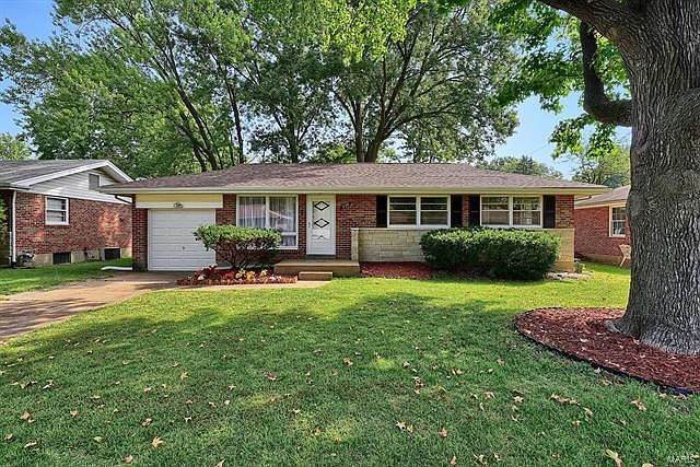 1st image of 250 Royce Dr