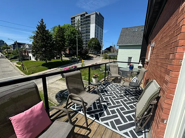 105 Cedar St S #3 — Photo 24