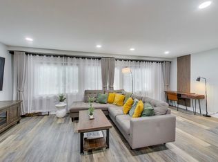 506 Forest Ave #2, Oak Park, IL 60302