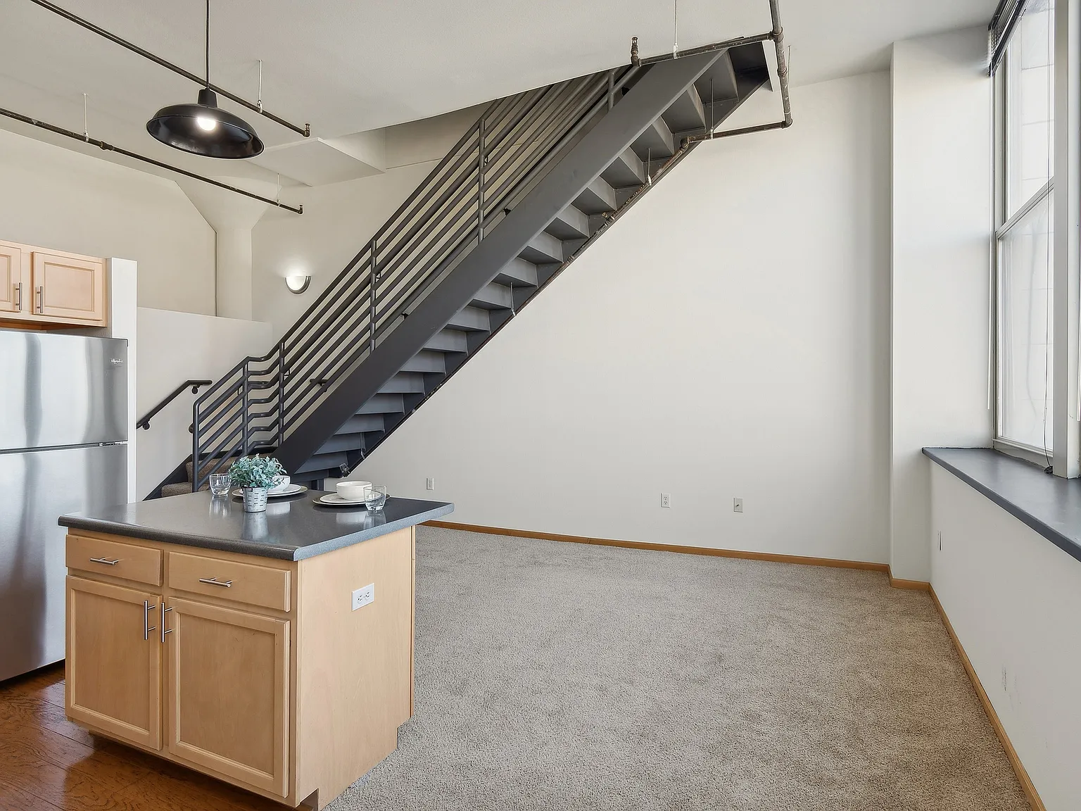 Boston Lofts — Photo 3