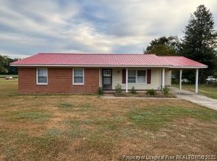 5913 McDonald Rd, Parkton, NC 28371
