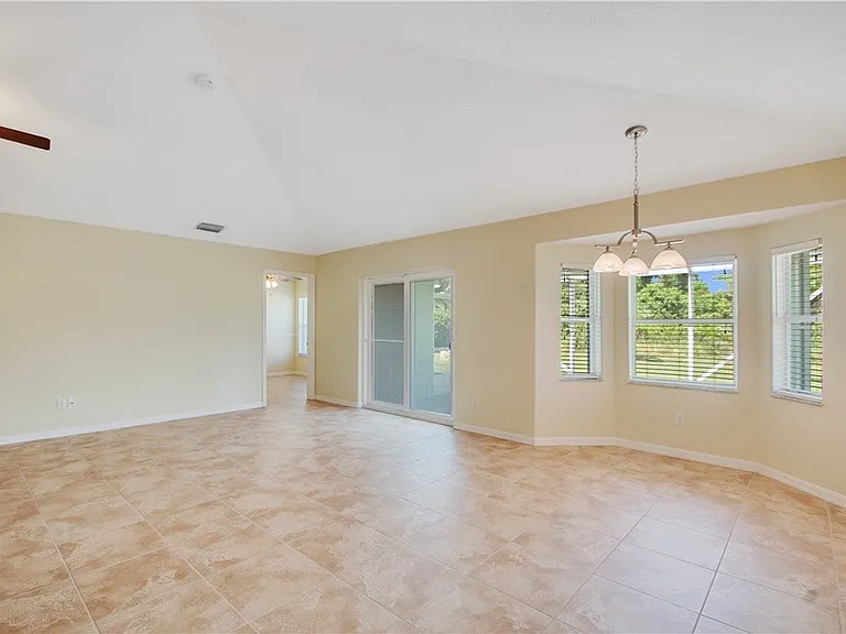 739 S Easy St — Photo 10
