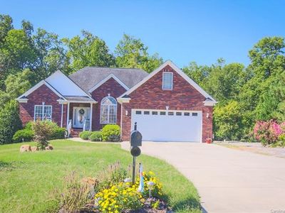 561 Weyburn Dr NW, Concord, NC, 28027