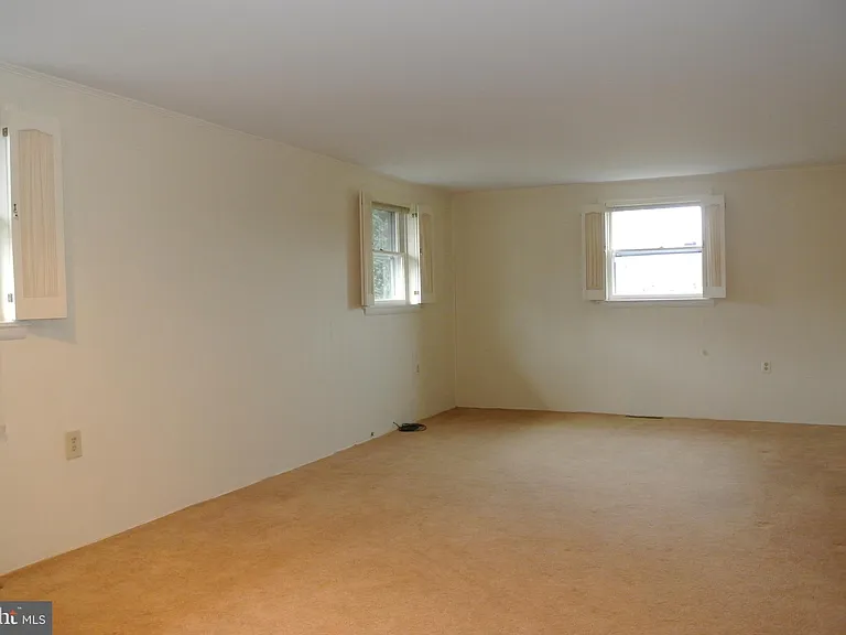 2140 Nodleigh Ter — Photo 19