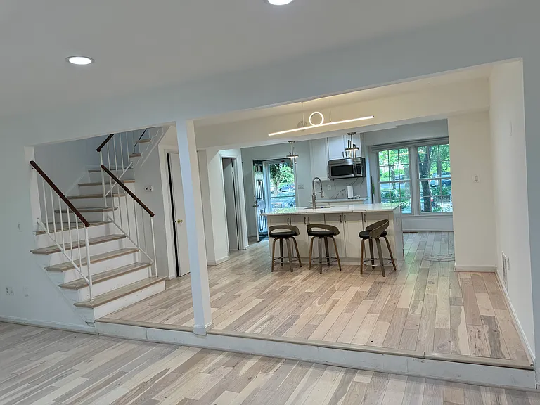 9609 Masterworks Dr — Photo 7