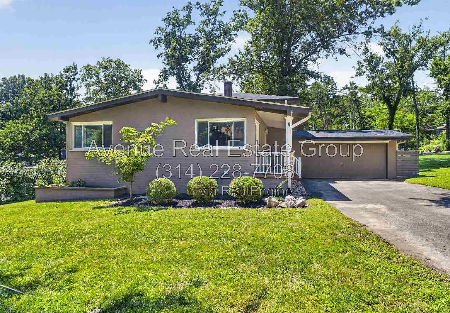 4 bed, 2.0 bath, 3616 sqft, $3,700 — Photo 1