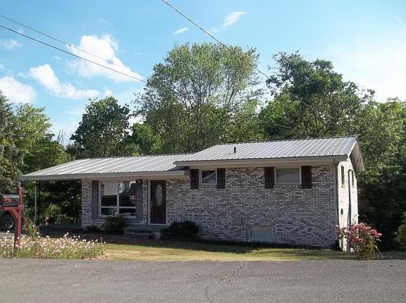 2nd image of 279 Hidden Acres Ct