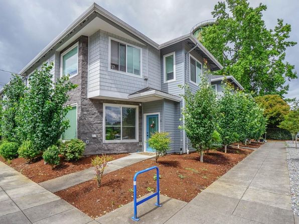 7025-7045 N Mohawk Ave #25-02