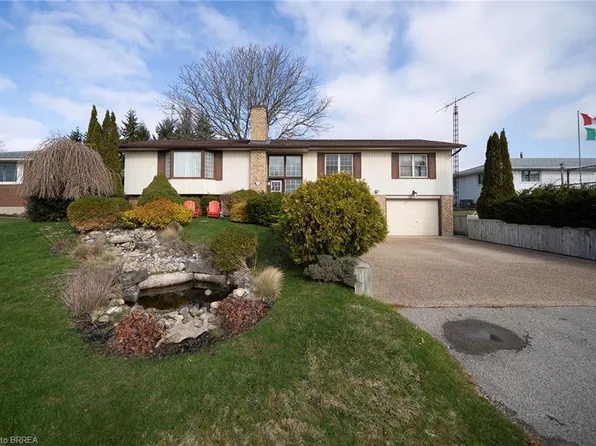 54 Bee St, Norfolk County, ON N0E 1P0