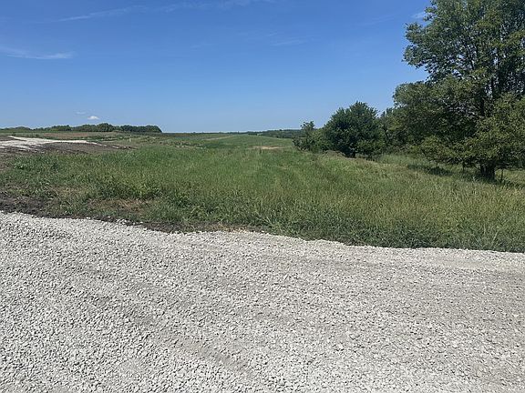 4th image of 25360 Pathfield Rd