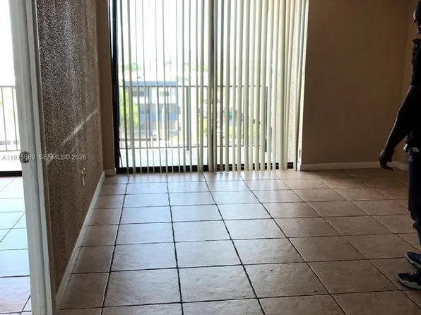 16751 NE 9th Ave, North Miami Beach, FL