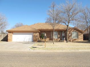 724 8th St, Wolfforth, TX 79382