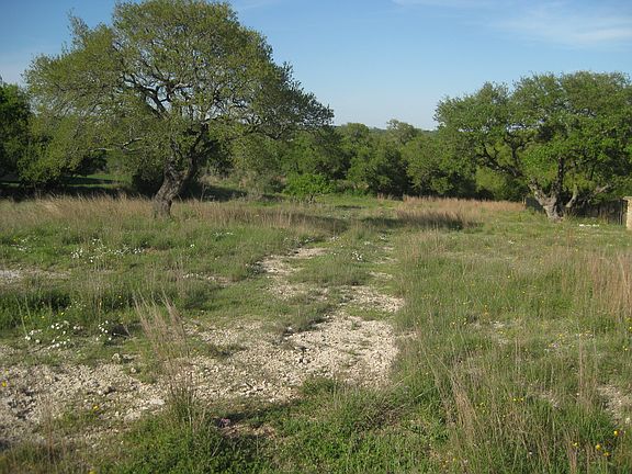 2nd image of 2140 Hawthorne Loop