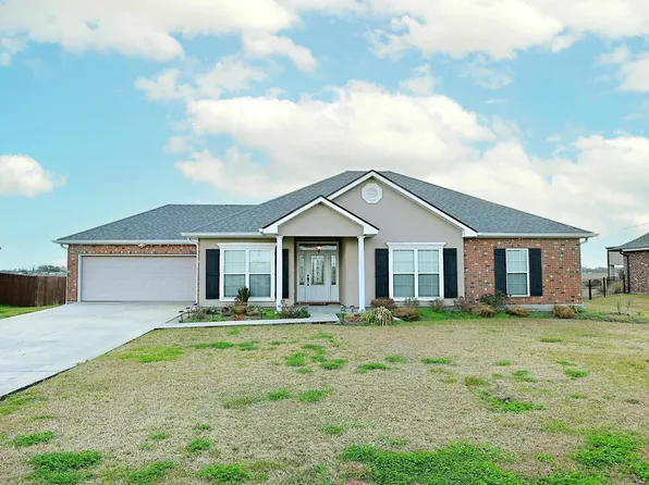 307 Pelican Dr, Raceland, LA 70394