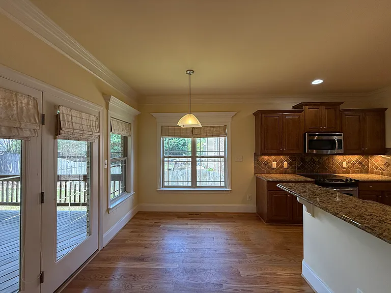 1340 Stonecroft Ct — Photo 4