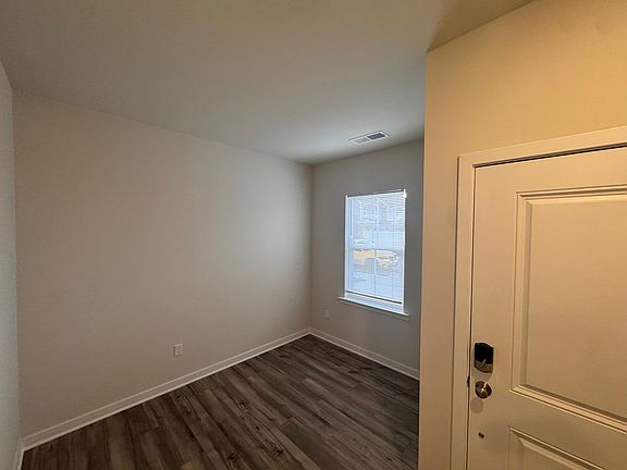 3rd image of 6025 Crosswinds Blvd #1