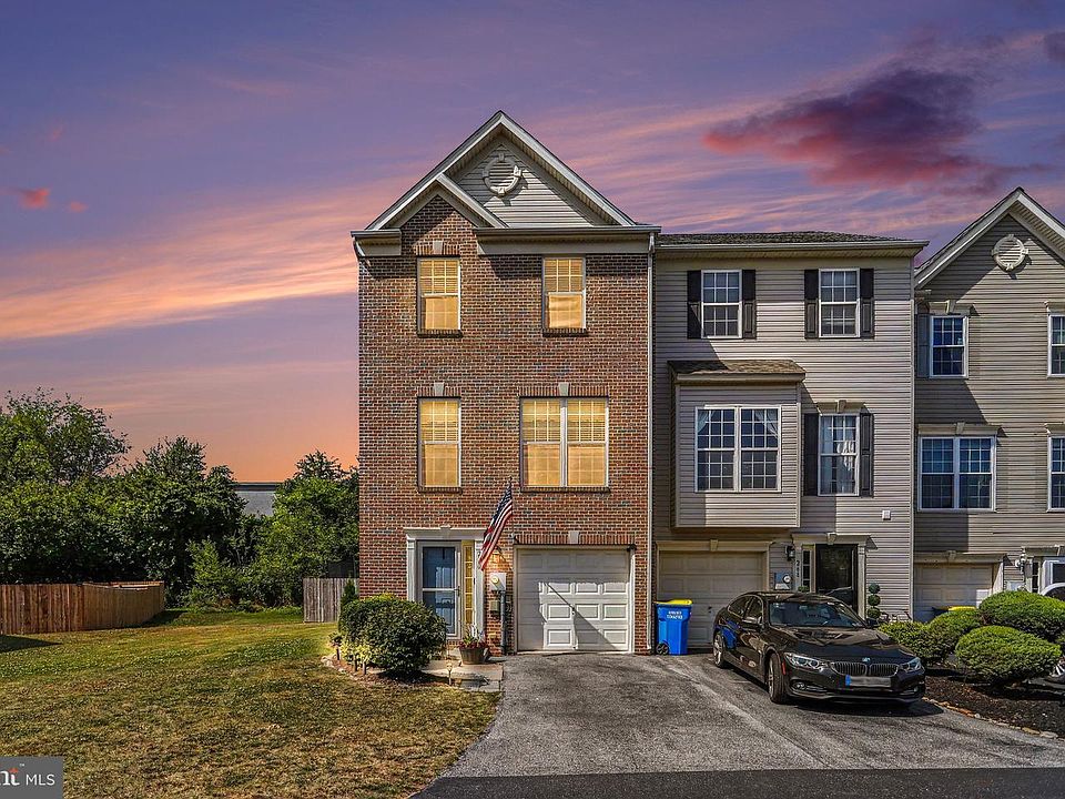 1st image of 270 Country Ridge Dr