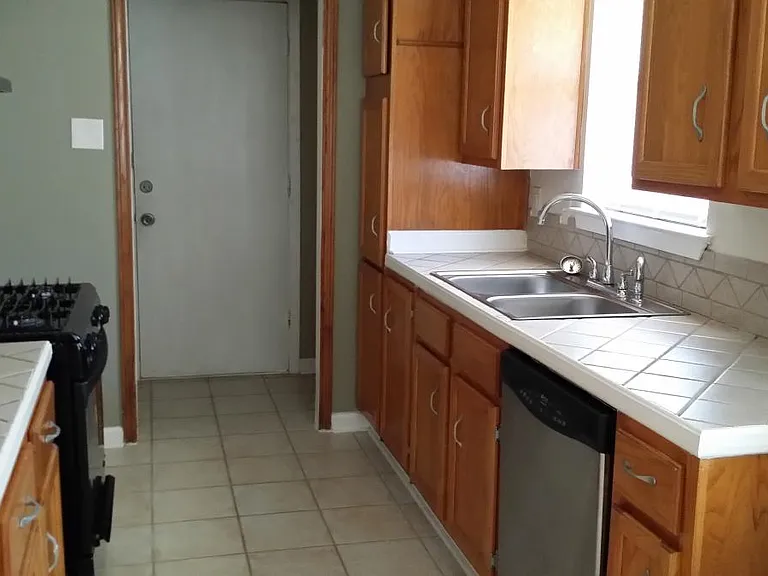 7834 Blackbird Ln — Photo 6