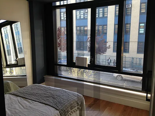 Rented by Loom Group | media 13