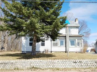 16 Lower Rd, Constantia, NY 13044