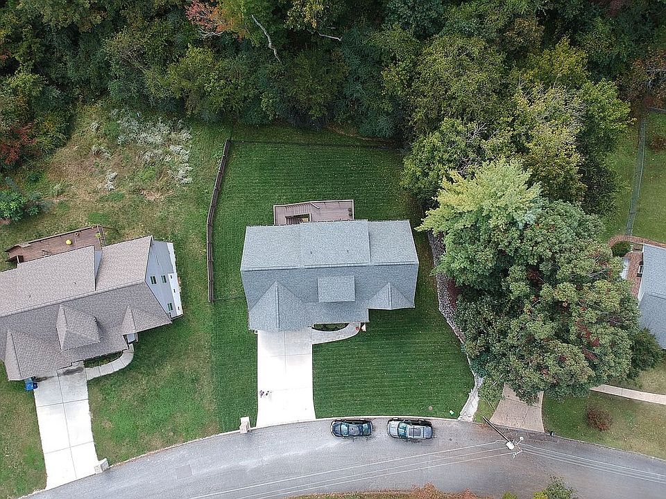 1st image of 936 Brynwood Dr