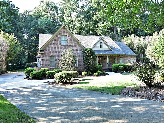 3rd image of 158 Fords Colony Dr