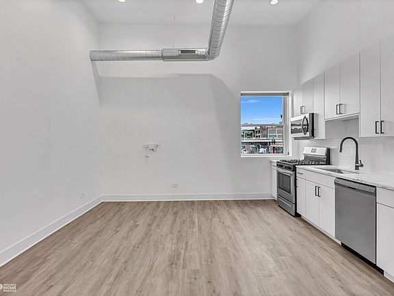 4th image of 4725 N Western Ave #4731-202