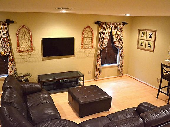 5th image of 3426 Huisache Blvd