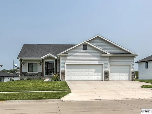 1239 S 8th St, Ashland, NE 68003