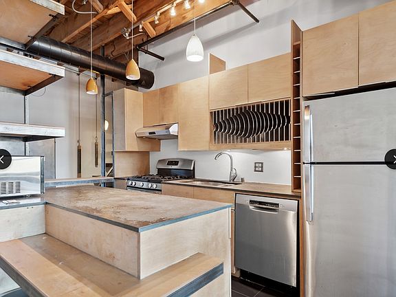 5th image of 525 N Halsted St Unit 213