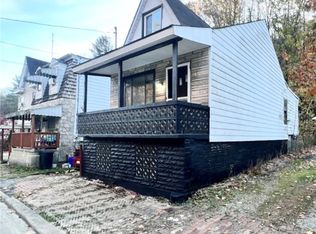 3326 Spring Garden Rd, Pittsburgh, PA 15212