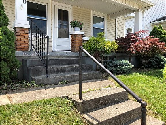 3rd image of 1020 Dodgson Ct