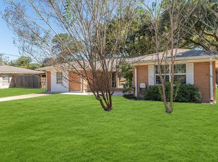 1529 Pinoak Dr, Huntsville, TX 77340