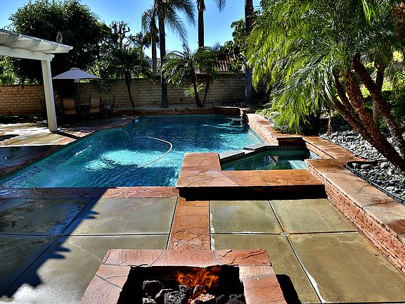 In ground Pool/Spa & Fire