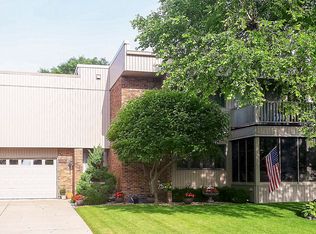 1936 Kamille Ct, Waterloo, IA 50701