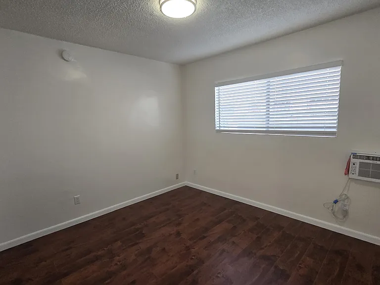 2630 S Garth Ave #2 — Photo 8