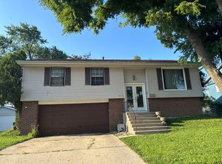 615 W Romeo Rd, Romeoville, IL 60446