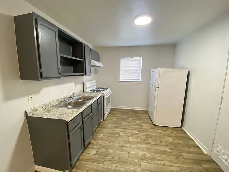 5412 Market St #6 — Photo 5