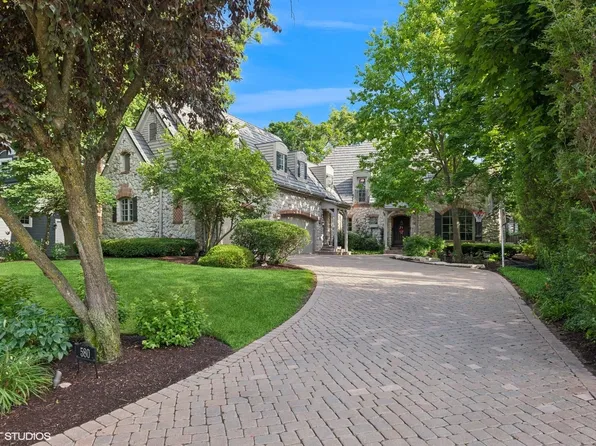 580 Oak St, Glen Ellyn, IL 60137