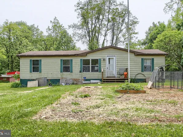 464 Ridge Rd, New Cumberland, PA 17070