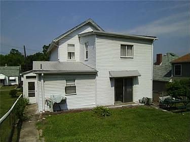 2nd image of 911 6th St