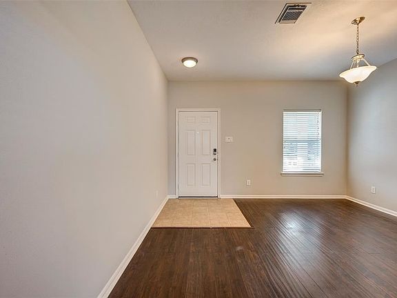 4th image of 20526 Avery Grove Ct