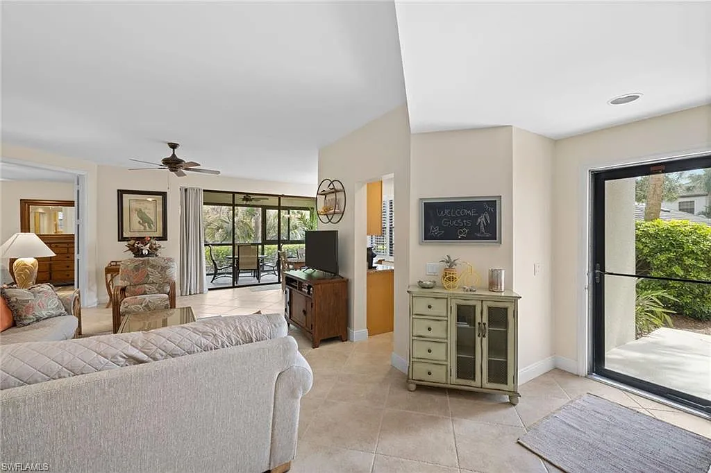 3 bed, 2.0 bath, 1603 sqft, $7,500 — Photo 2