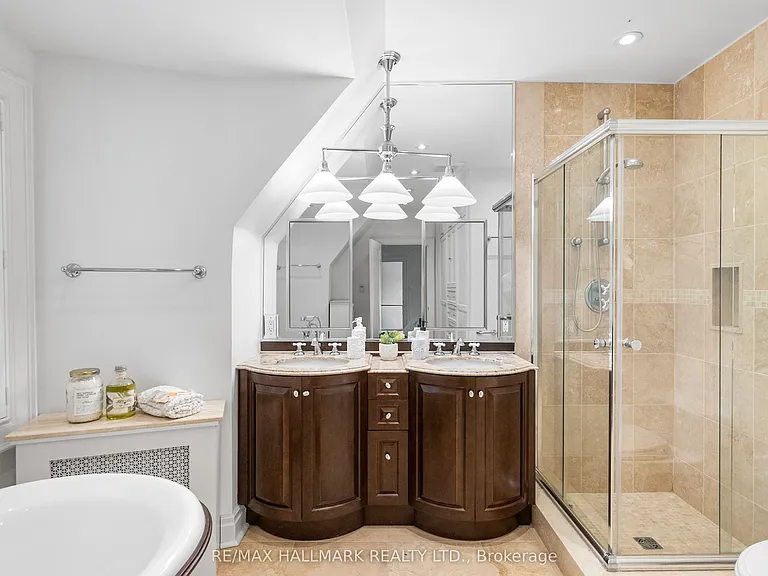 16 Elderwood Dr — Photo 21