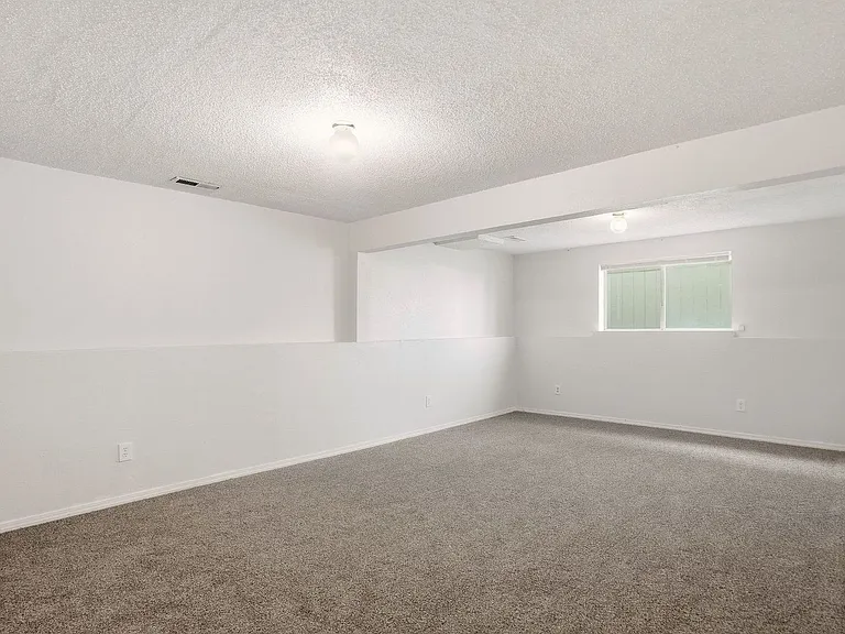 308 N Washington St — Photo 41
